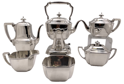 Tiffany & Co. 1912 Sterling Silver 6-Piece Tea & Coffee Set in Hampton Pattern and in Art Deco Style